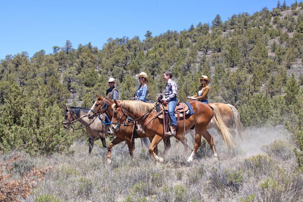 Brasada Ranch Hotel Powell Butte Bagian luar foto